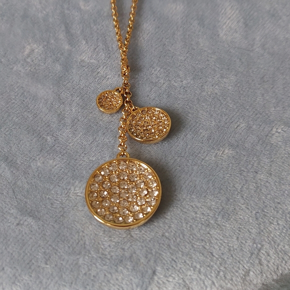 Vince Camuto ~Gold/Crystal Triple Pave Circle Lariat Necklace. NWT. - Picture 4 of 9